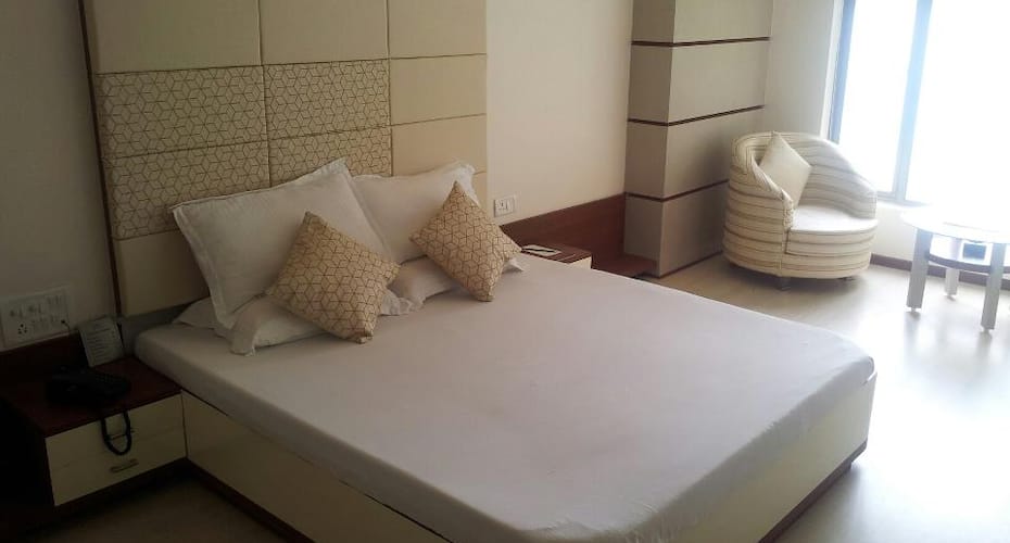 Ranjit's Lakeview (Wi- Fi Complimentary), Bhopal 2